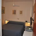 Camelia E Gabry - Zona Mare Con Posti Auto E Terrazze Apartamento *
