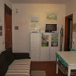 Apartamento Camelia E Gabry - Zona Mare Con Posti Auto E Terrazze