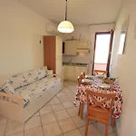 Camelia E Gabry - Zona Mare Con Posti Auto E Terrazze Apartamento *