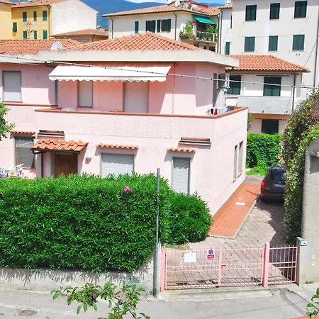 Camelia E Gabry - Zona Mare Con Posti Auto E Terrazze * Marina di Campo