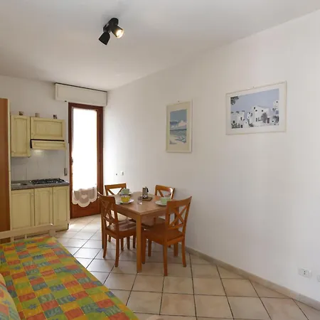 Apartment Camelia E Gabry - Zona Mare Con Posti Auto E Terrazze Marina di Campo