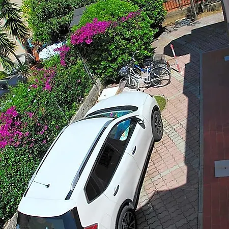 Camelia E Gabry - Zona Mare Con Posti Auto E Terrazze Apartmán Marina di Campo