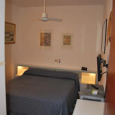 Camelia E Gabry - Zona Mare Con Posti Auto E Terrazze Lejlighed *