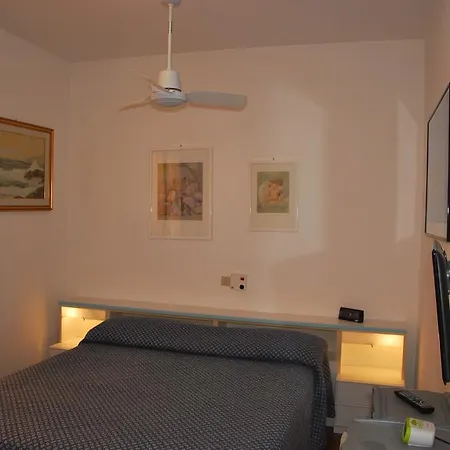 Camelia E Gabry - Zona Mare Con Posti Auto E Terrazze Lejlighed *