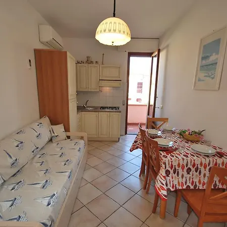 Camelia E Gabry - Zona Mare Con Posti Auto E Terrazze Lägenhet Marina di Campo