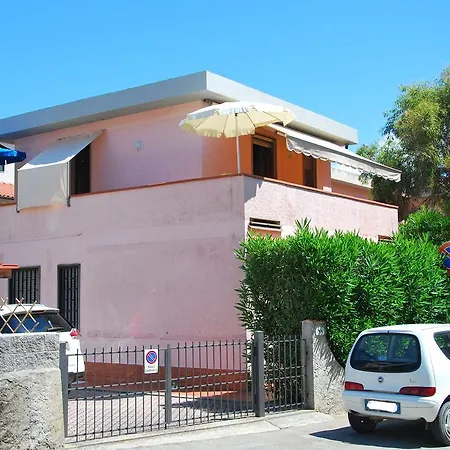 Camelia E Gabry - Zona Mare Con Posti Auto E Terrazze شقة مارينا دي كامبو